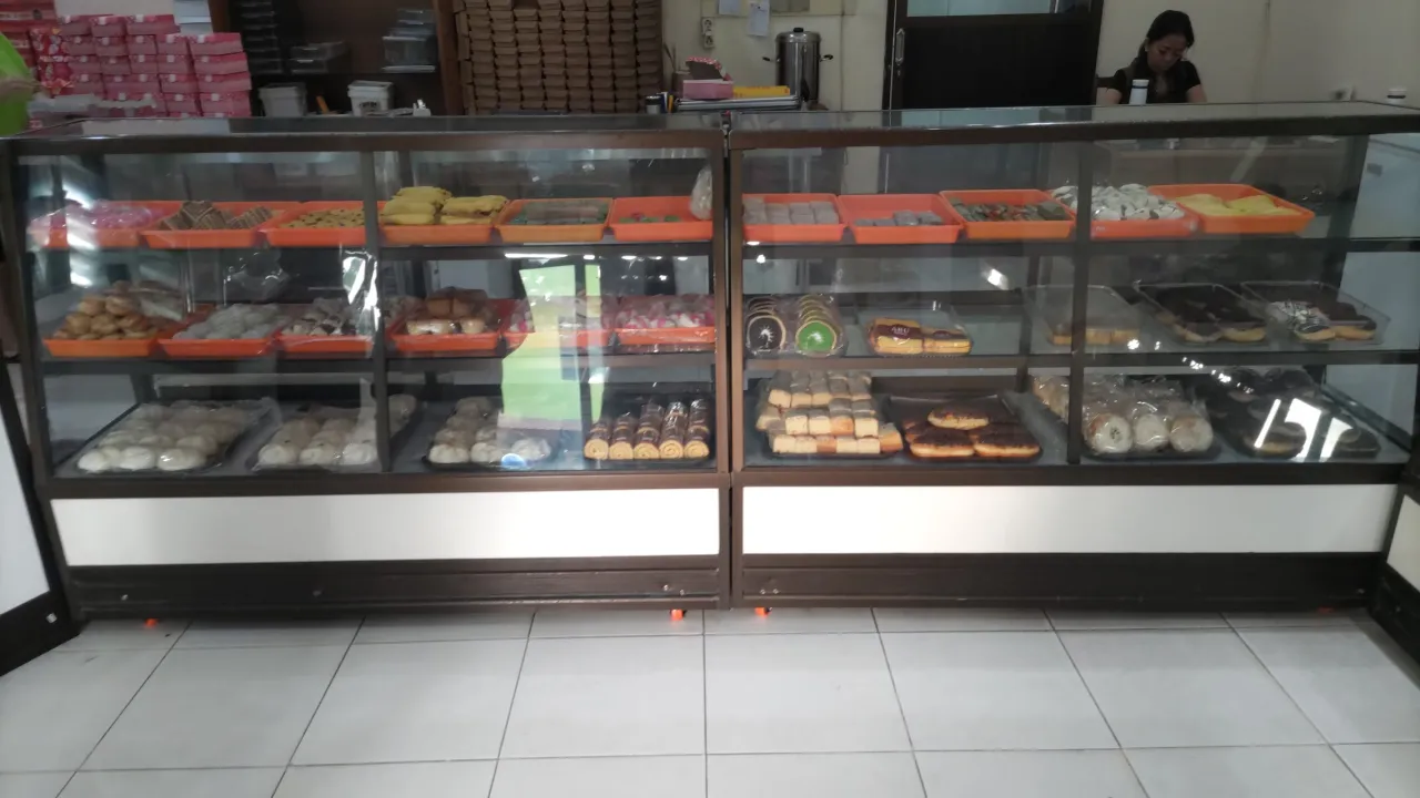 Aru Bakery