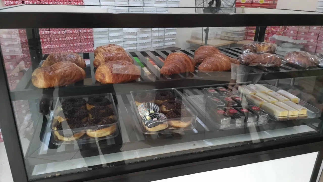 Aru Bakery