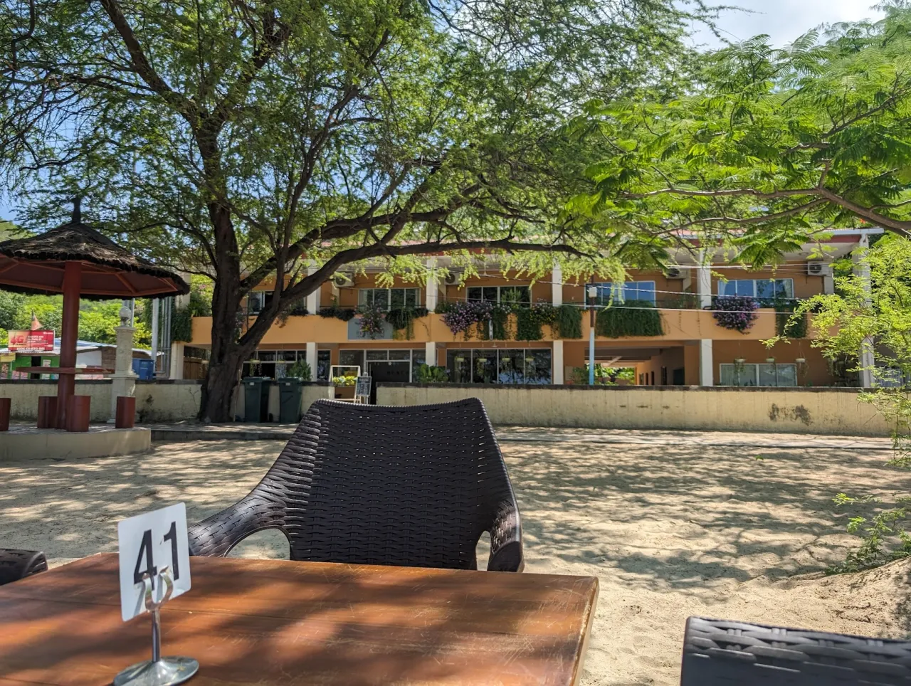 Beachside Hotel & Cafe Dili