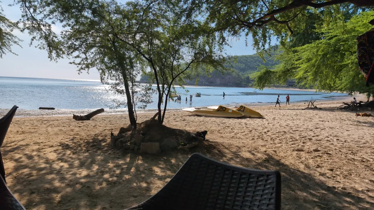 Beachside Hotel & Cafe Dili