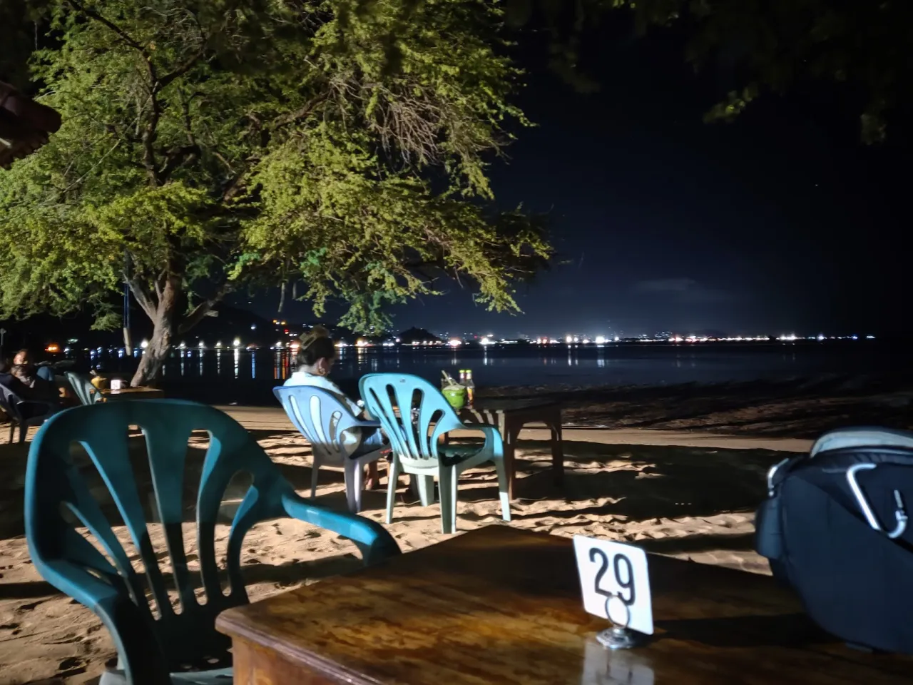 Caz Bar & Restaurant