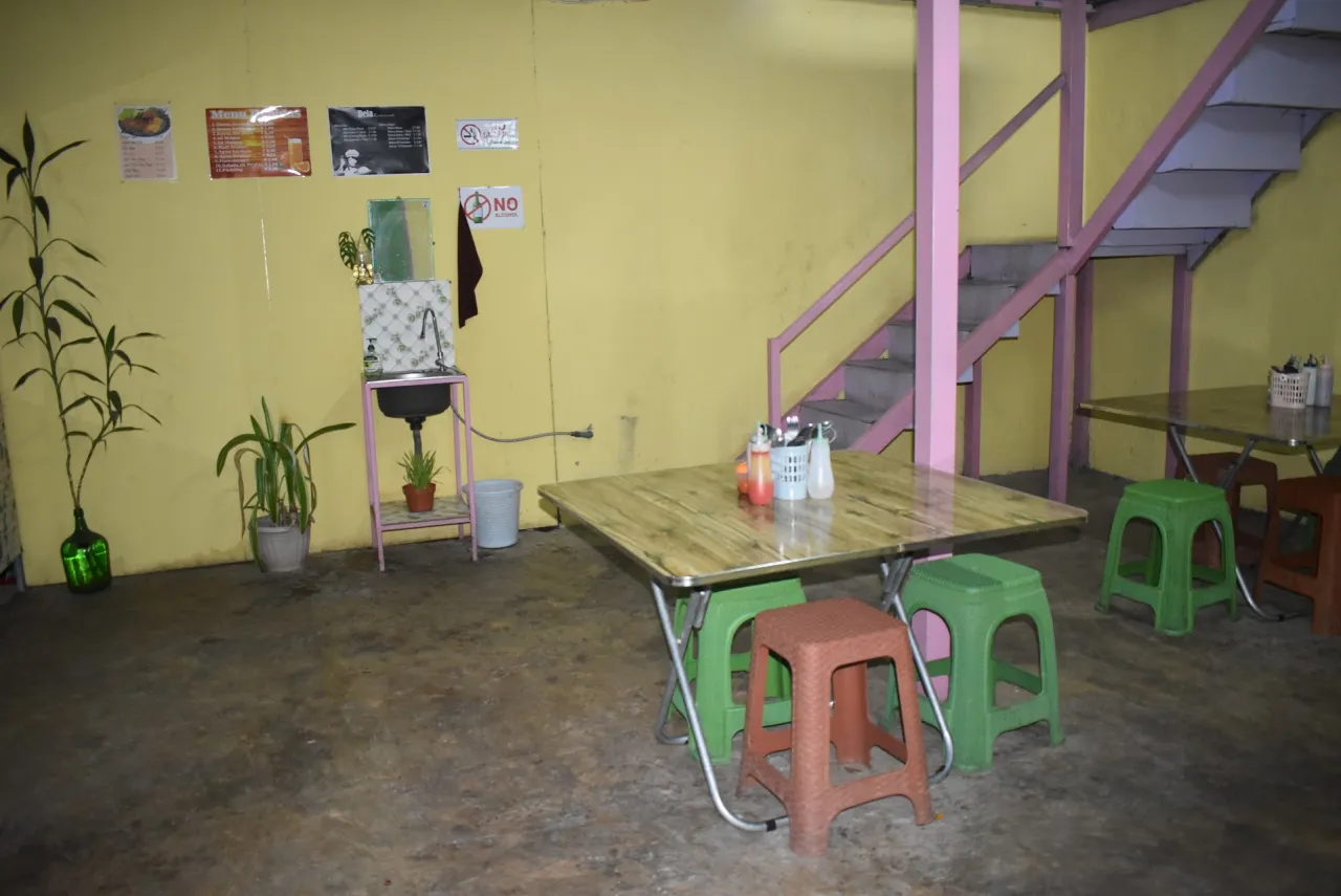 Dela Restaurant