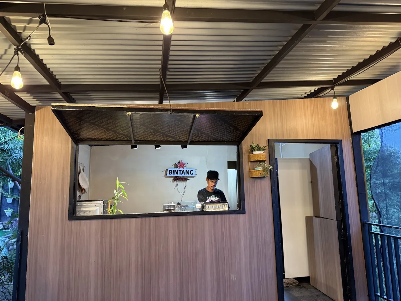 Flomar coffee shop