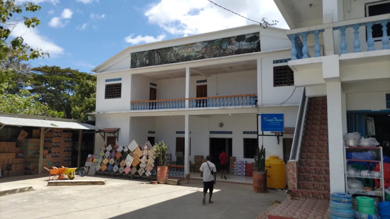 GUEST HOUSE Fidbama Real