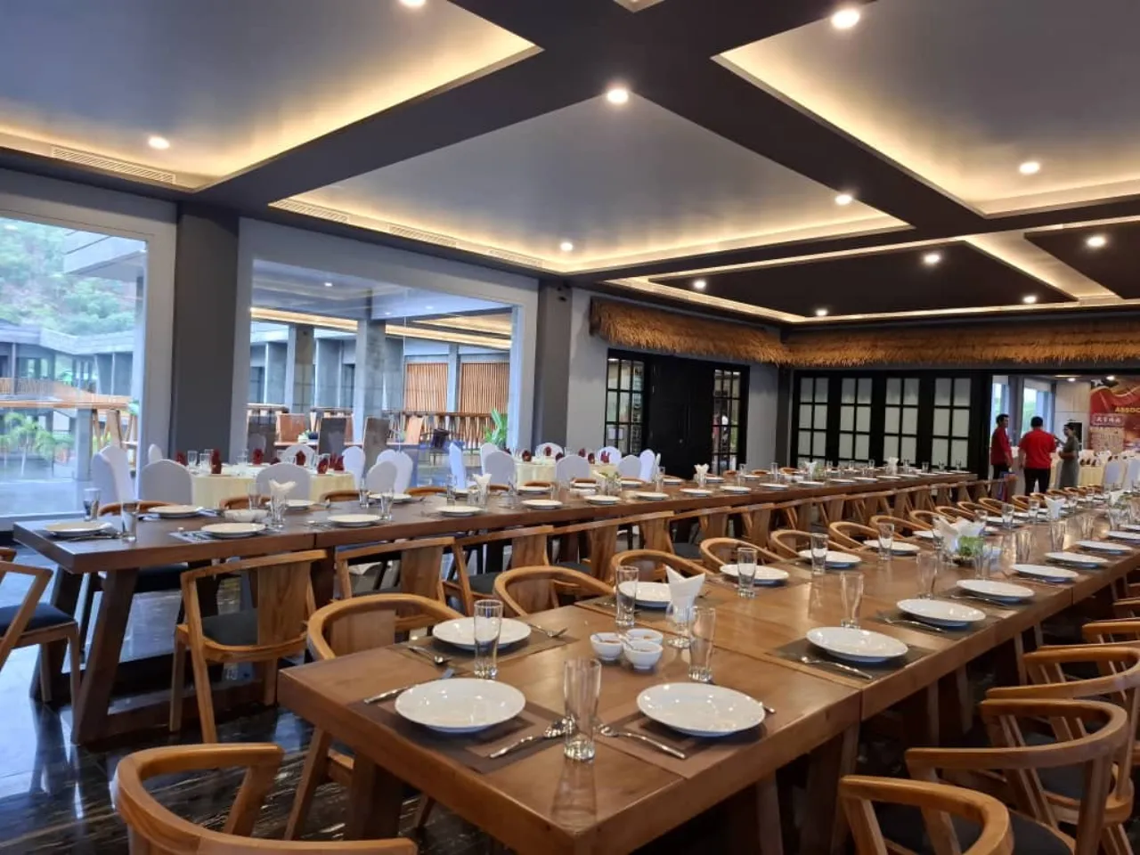 JL World Hotel