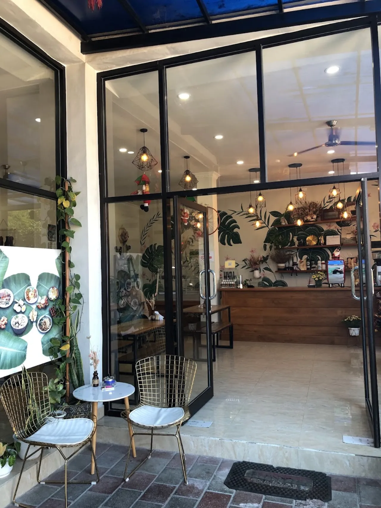Linivon Restaurant