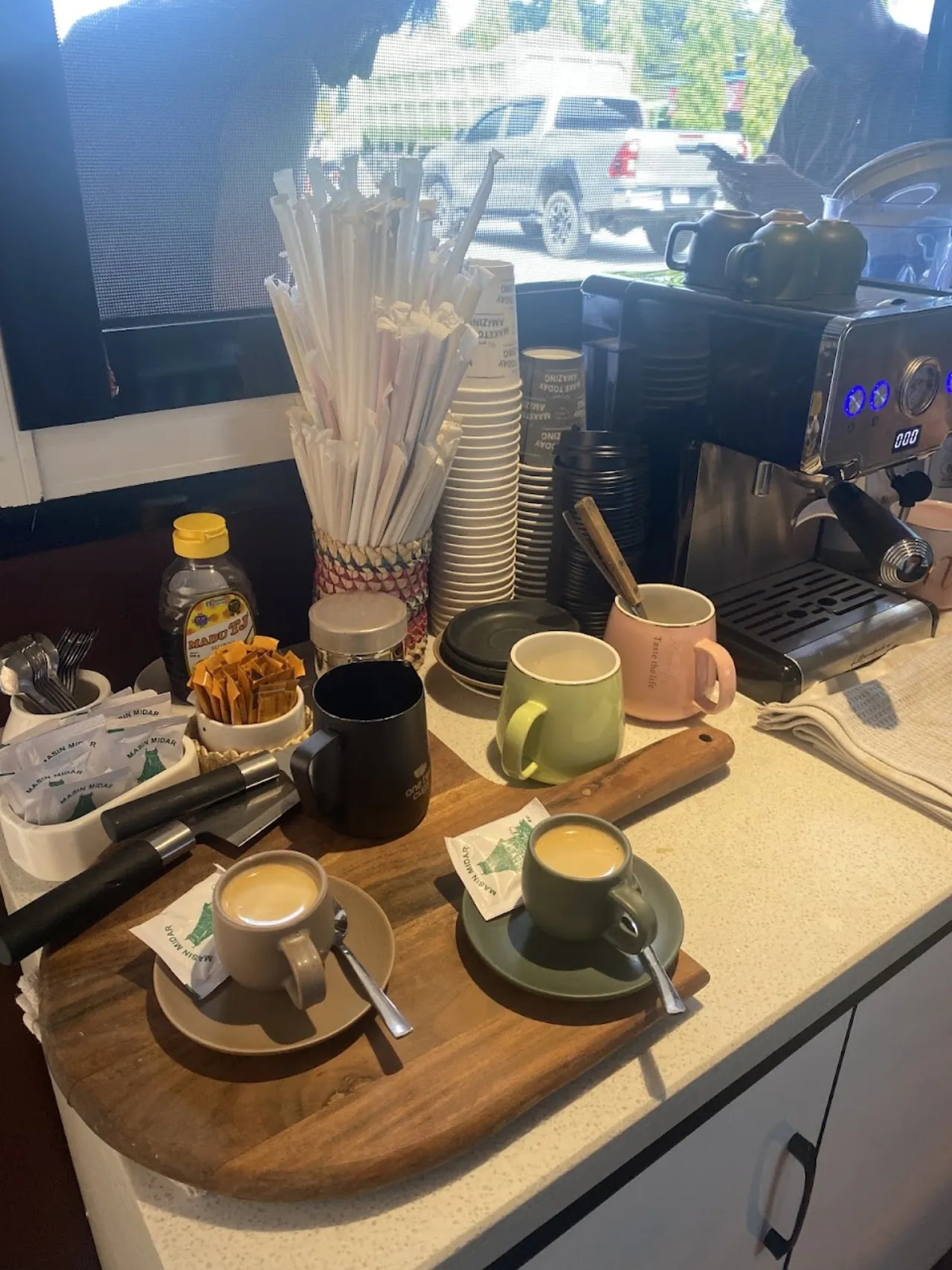 Loxi Cafe and Juice
