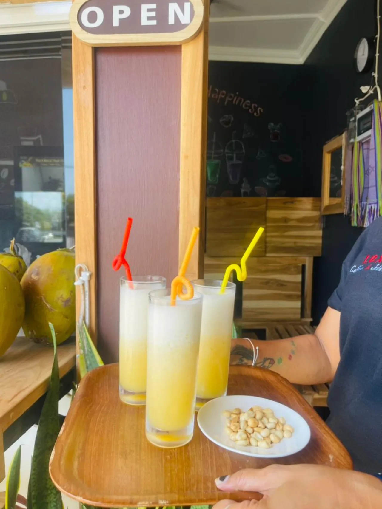 Loxi Cafe and Juice