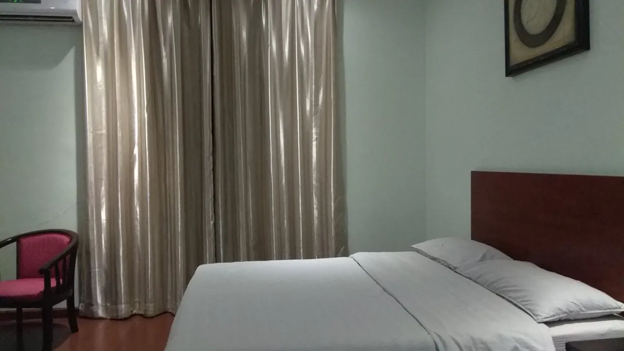 New Oriental Hotel