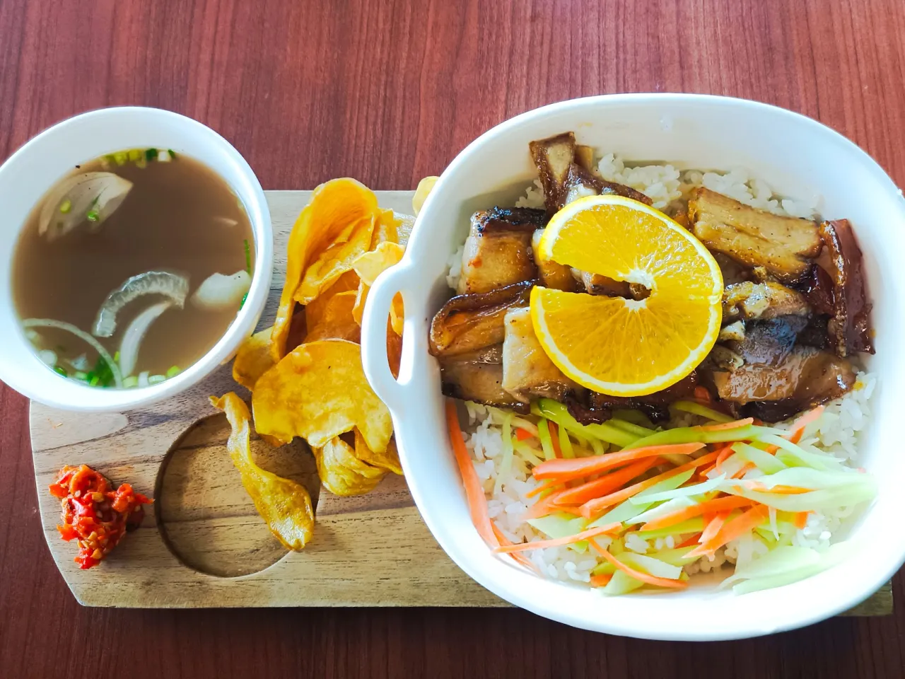 Rolls & Bowls Cafe