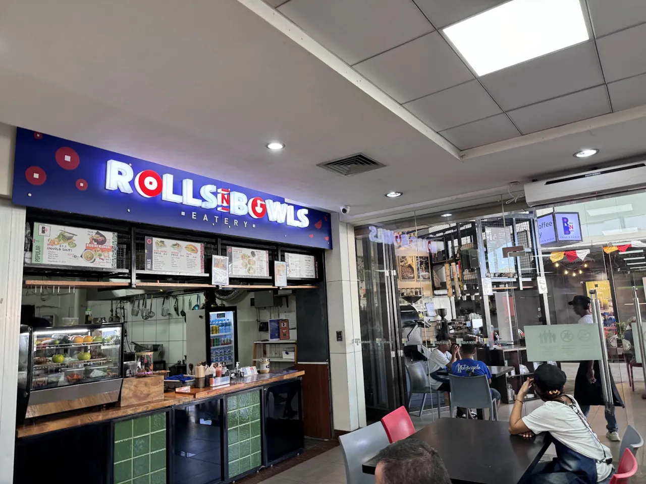 Rolls N Bowls