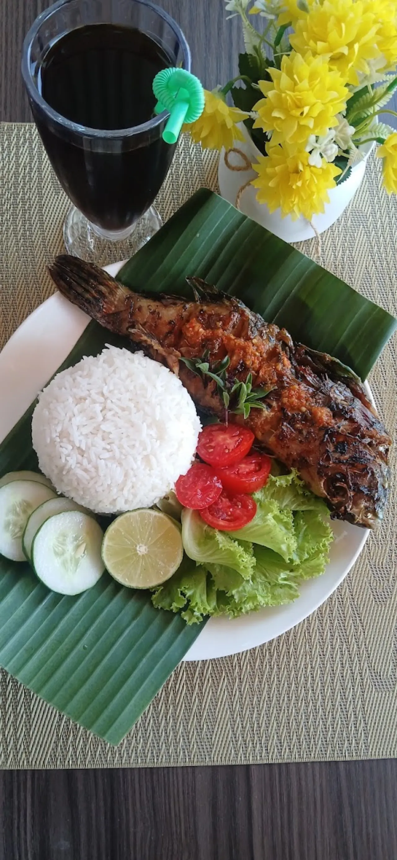 RULIA CAFE